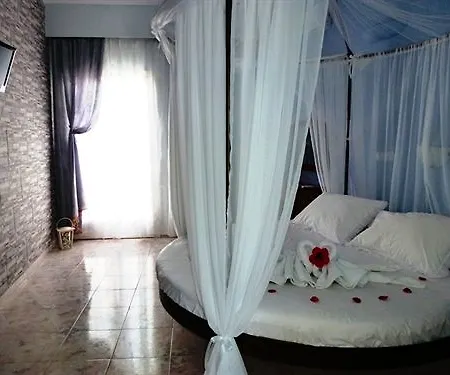 Atalos Hotell Kamári